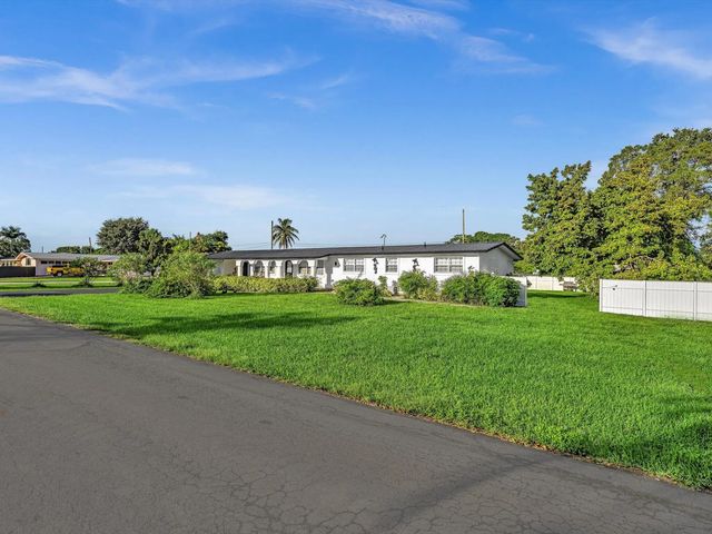 4 of 46 - 772 Se 3rd Street, Belle Glade, FL