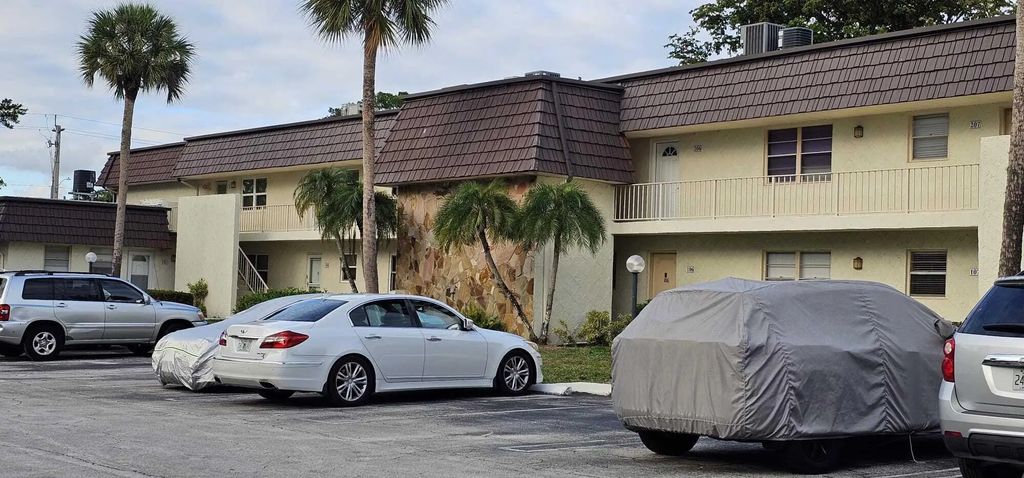 12005 Poinciana Boulevard #102, Royal Palm Beach