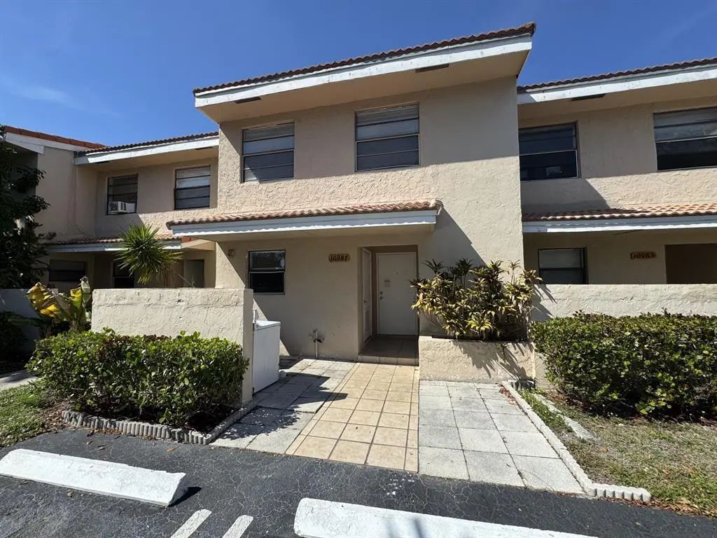 10987 Royal Palm Boulevard #9, Coral Springs