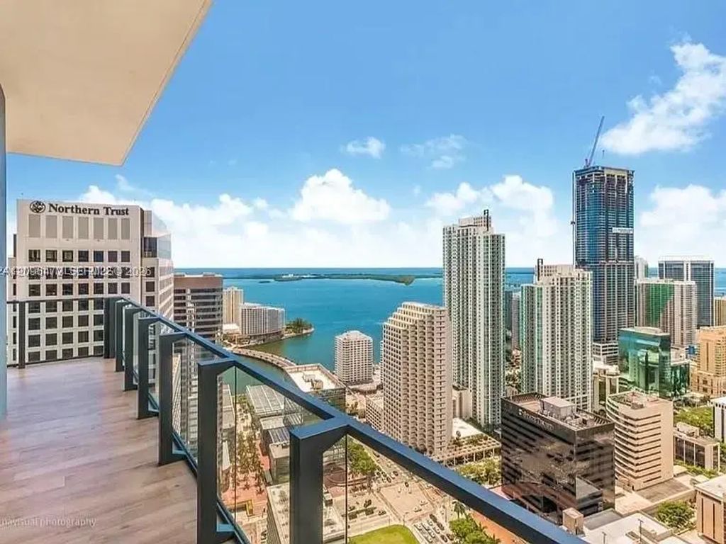 68 Se 6th Street #3901, Miami