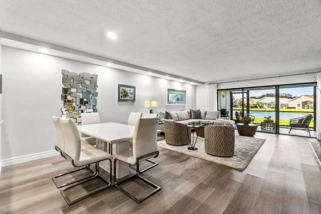 12871 Briarlake Drive #102, Palm Beach Gardens