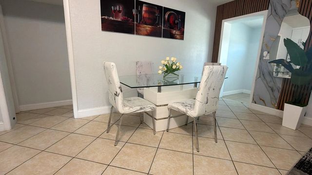 4 of 10 - 3275 Orange Street, Boynton Beach, FL