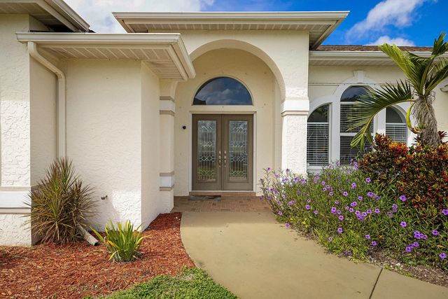 2 of 36 - 3210 Se Otis Lane, Port St. Lucie, FL