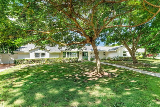 817 Anchorage Drive, North Palm Beach