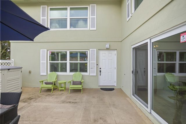 2 of 37 - 1918 Stratford Way #32b, West Palm Beach, FL