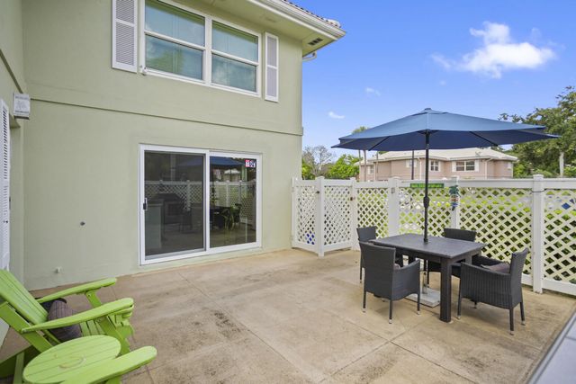 4 of 37 - 1918 Stratford Way #32b, West Palm Beach, FL