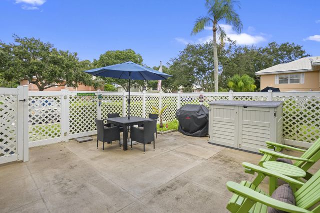 5 of 37 - 1918 Stratford Way #32b, West Palm Beach, FL