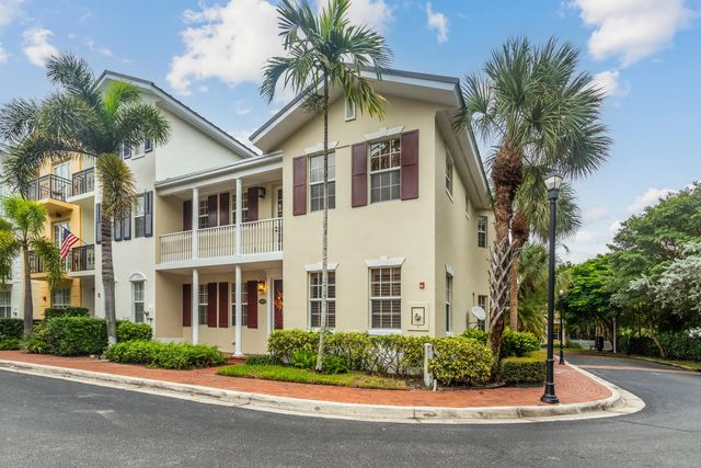 1059 W Heritage Club Circle, Delray Beach