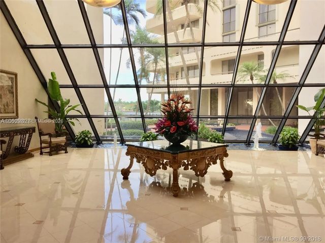 4 of 57 - 19707 Turnberry Way #4l, Aventura, FL
