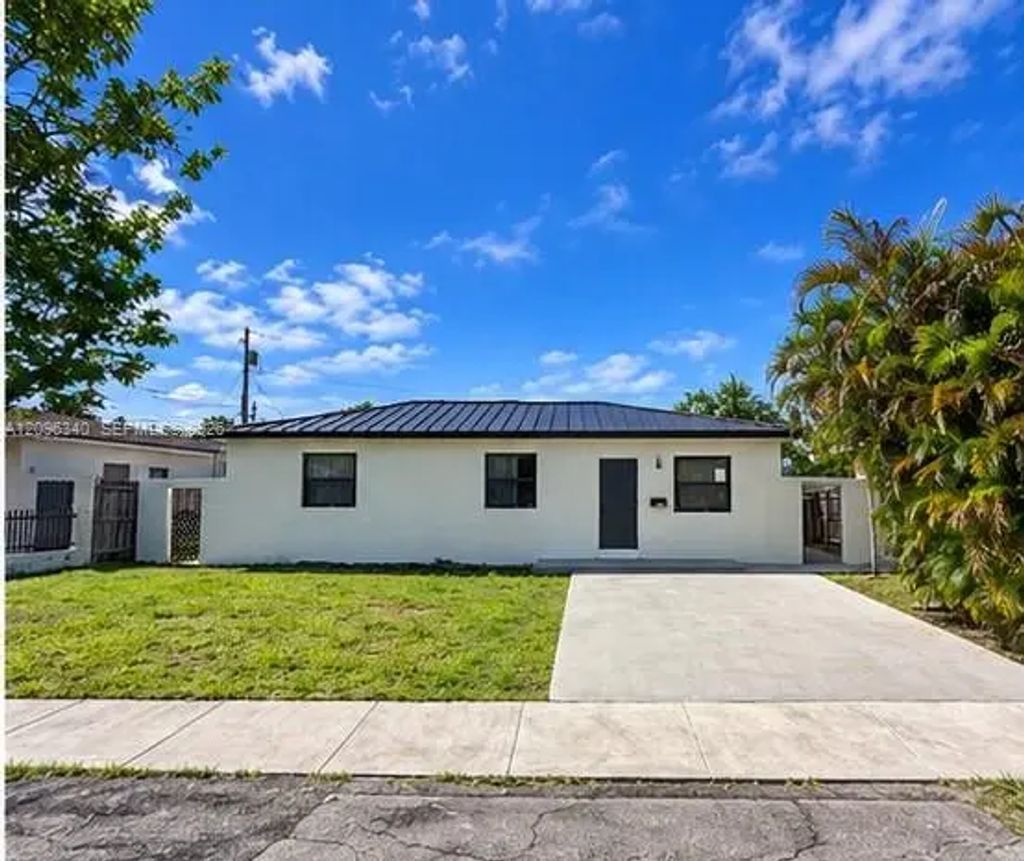 6810 Sw 1st Street, Miami
