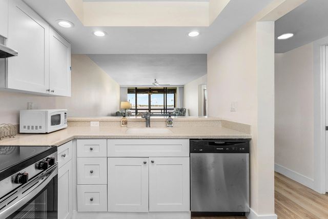 4 of 30 - 1950 Sw Palm City Road #14203, Stuart, FL