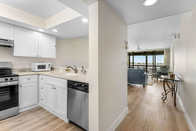 5 of 30 - 1950 Sw Palm City Road #14203, Stuart, FL