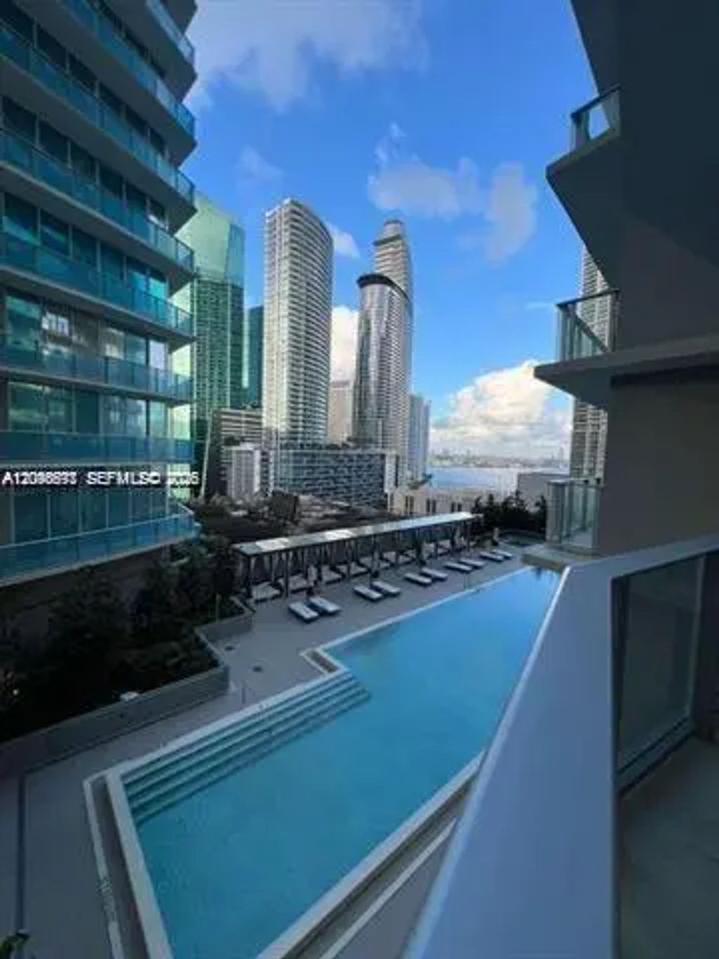 77 Se 5th Street #1605, Miami