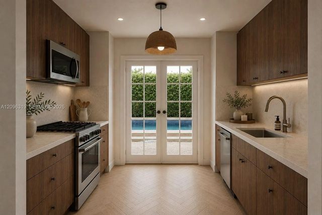 3 of 10 - 515 Ne 101st Street, Miami Shores, FL