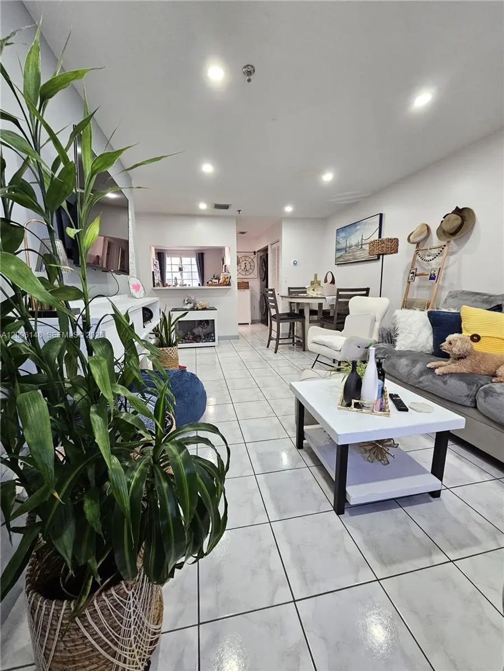 12035 Sw 14th Street #104, Miami