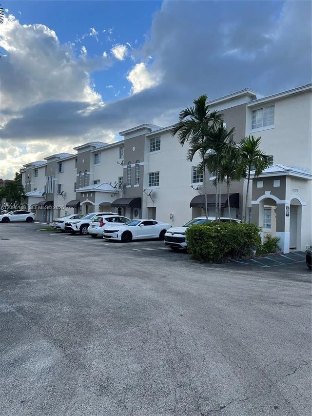 2 of 29 - 12035 Sw 14th Street #104, Miami, FL
