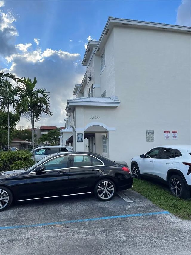 3 of 29 - 12035 Sw 14th Street #104, Miami, FL