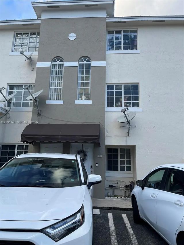 4 of 29 - 12035 Sw 14th Street #104, Miami, FL