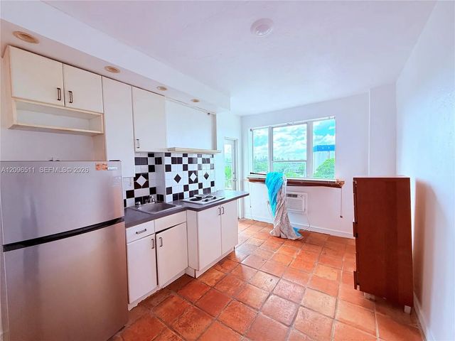 2 of 21 - 255 W 24th Street #435, Miami Beach, FL