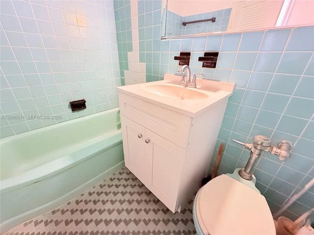 4 of 21 - 255 W 24th Street #435, Miami Beach, FL