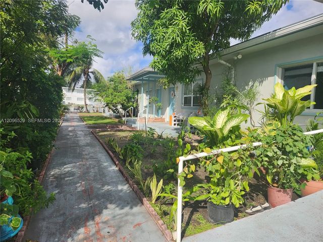 4 of 15 - 1239 Marseille Drive #4, Miami Beach, FL