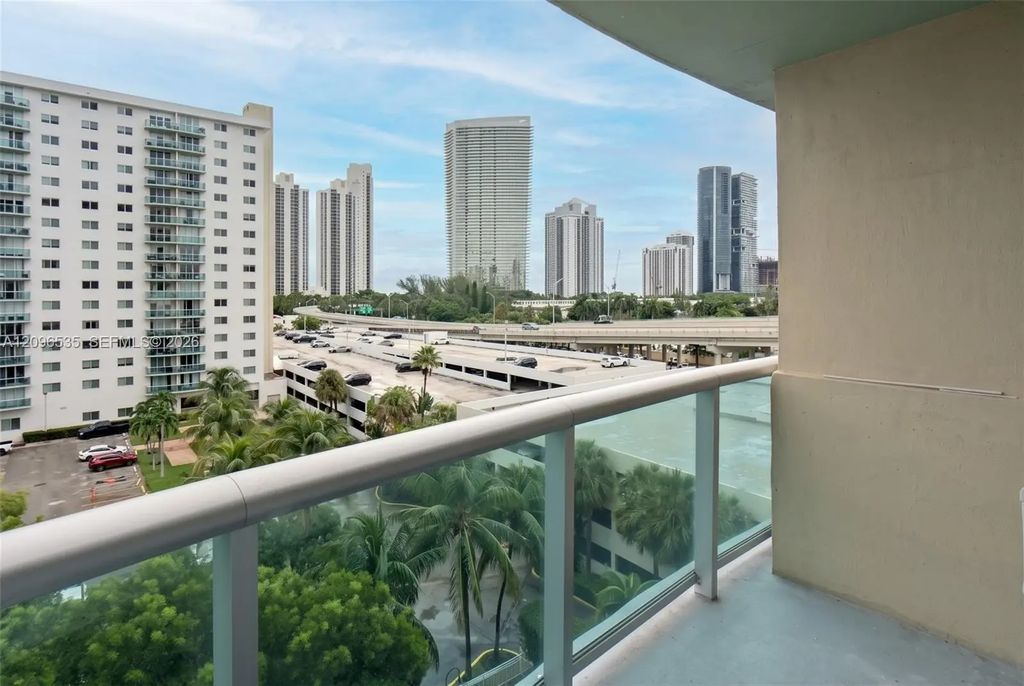 19390 Collins Avenue #706, Sunny Isles Beach