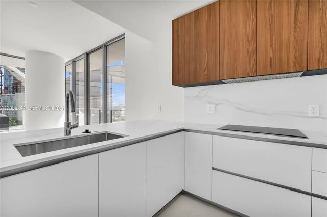 5 of 39 - 1400 Biscayne Boulevard #602, Miami, FL