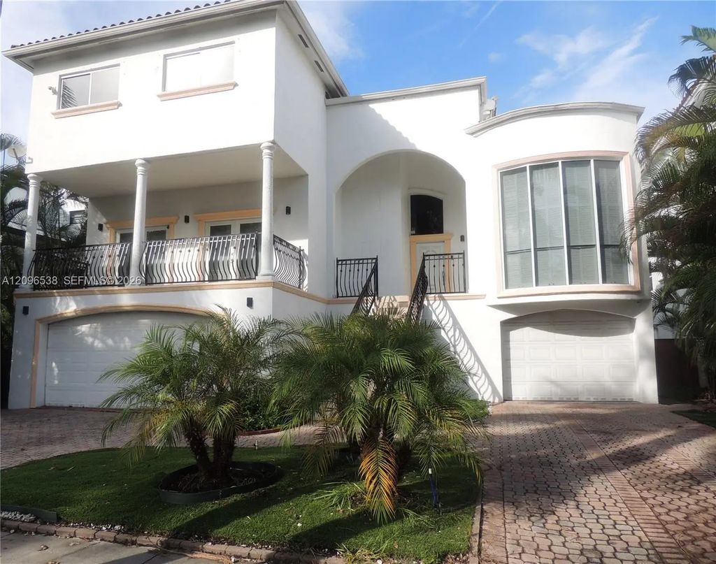3525 E Fairview Street, Miami