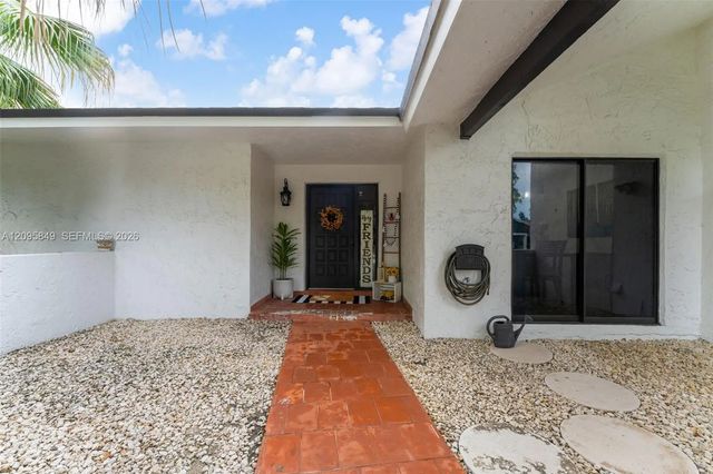 4 of 36 - 13711 Sw 108th Street, Miami, FL