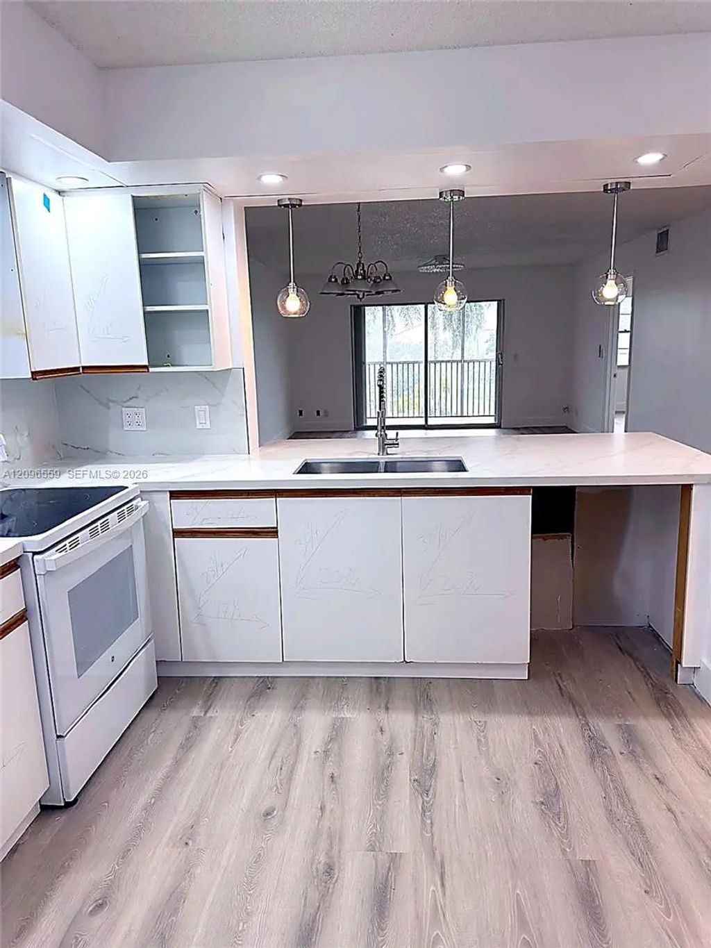12850 Sw 4th Court #409i, Pembroke Pines