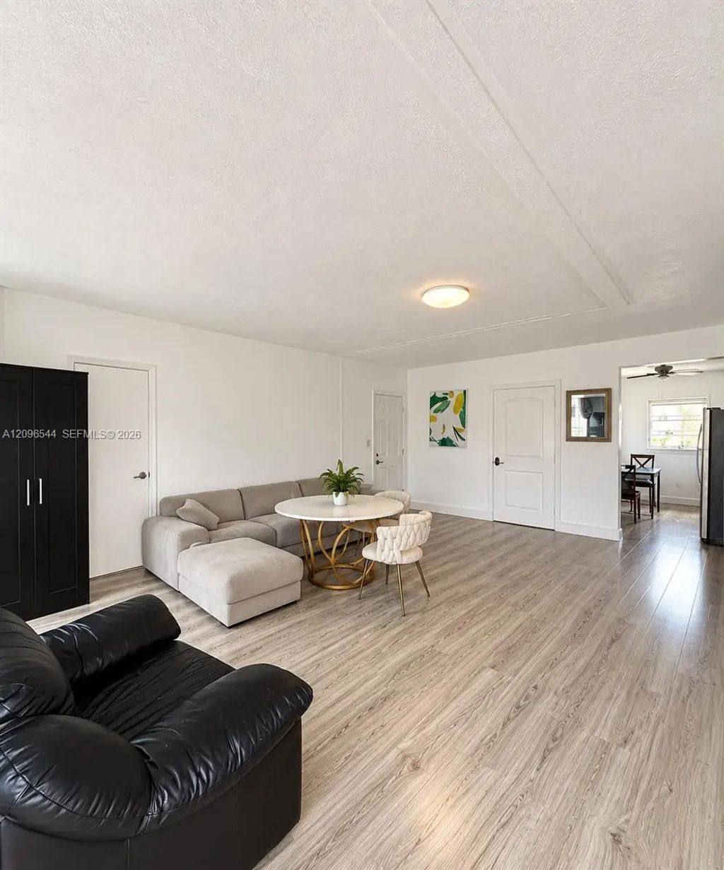 7712 Byron Avenue #3, Miami Beach