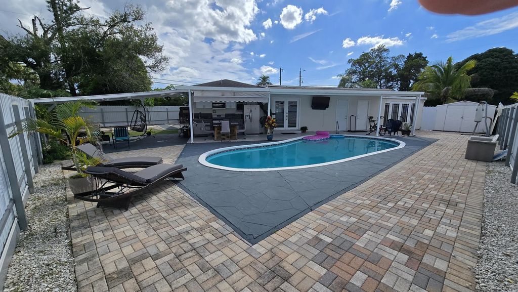 268 Holly Drive, West Palm Beach