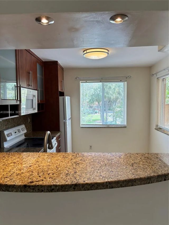 5 of 31 - 704 Nw 92nd Avenue #704, Plantation, FL