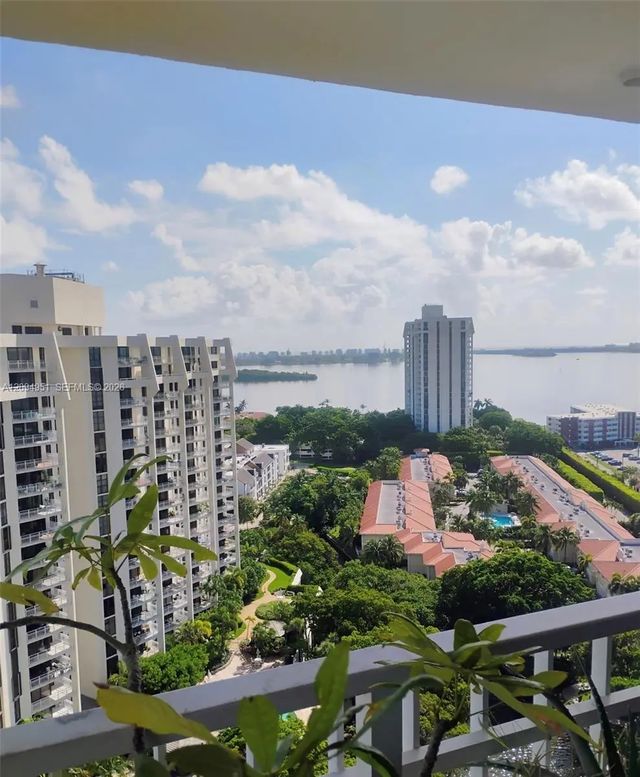 2 of 24 - 2000 Towerside Terrace #ts1, Miami, FL