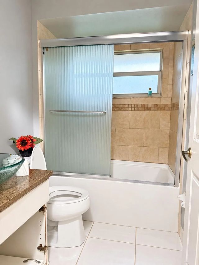 5 of 9 - 197 Monterey Way, Royal Palm Beach, FL