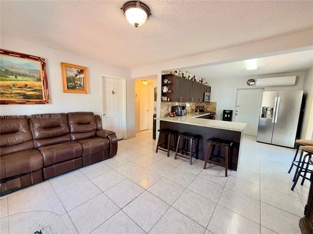 5 of 29 - 9360 Sw 37th Street, Miami, FL
