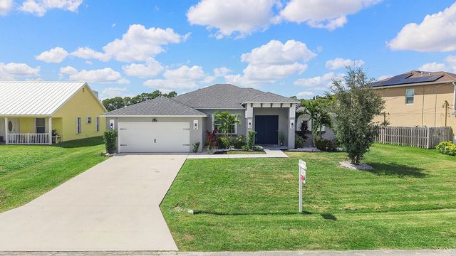 2126 Sw Alminar Street, Port St. Lucie