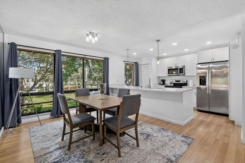 407 Brackenwood Lane S, Palm Beach Gardens