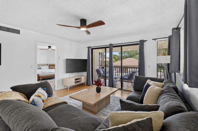 5 of 45 - 407 Brackenwood Lane S, Palm Beach Gardens, FL