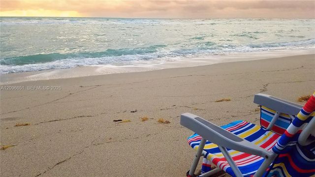 5 of 37 - 300 Bayview Drive #206, Sunny Isles Beach, FL