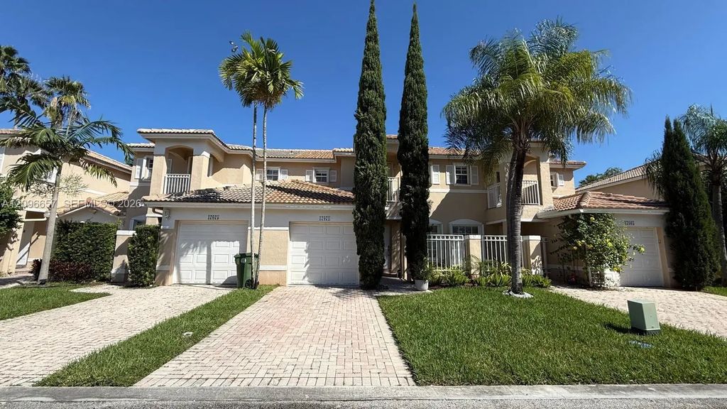 17071 Nw 22nd Street, Pembroke Pines