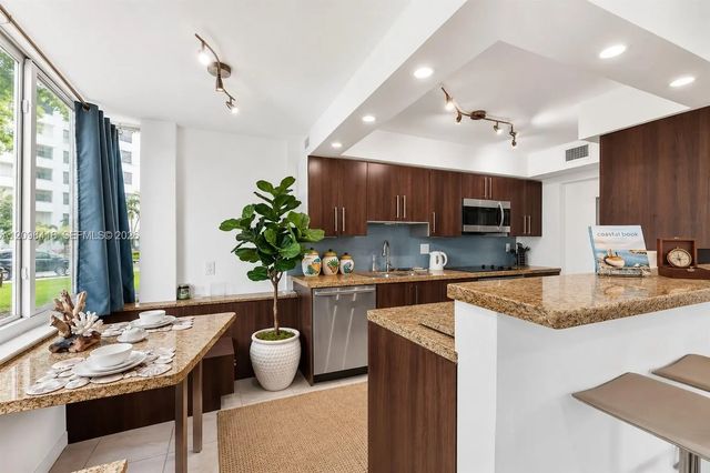 4 of 14 - 250 180th Drive #155, Sunny Isles Beach, FL