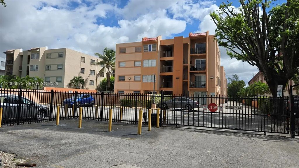 325 Nw 72nd Avenue #301, Miami