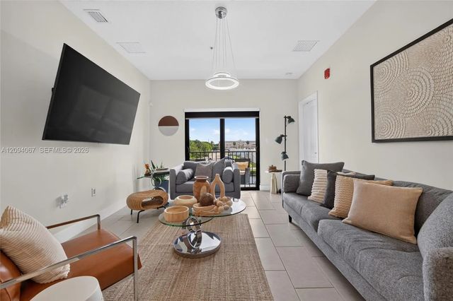 2 of 48 - 8167 Nw 41st Street #e-208, Doral, FL