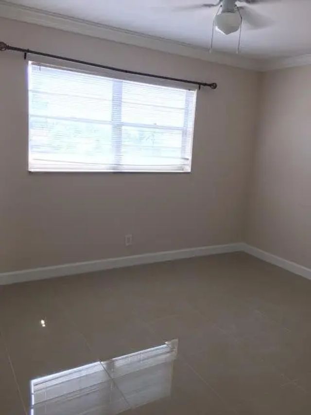 5 of 9 - 340 Nw 19th Street #unit 209, Boca Raton, FL