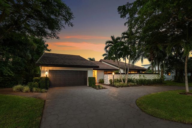 3527 Pine Lake Court, Delray Beach