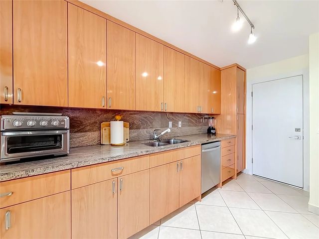 4 of 42 - 1880 S Ocean Drive #304, Hallandale Beach, FL