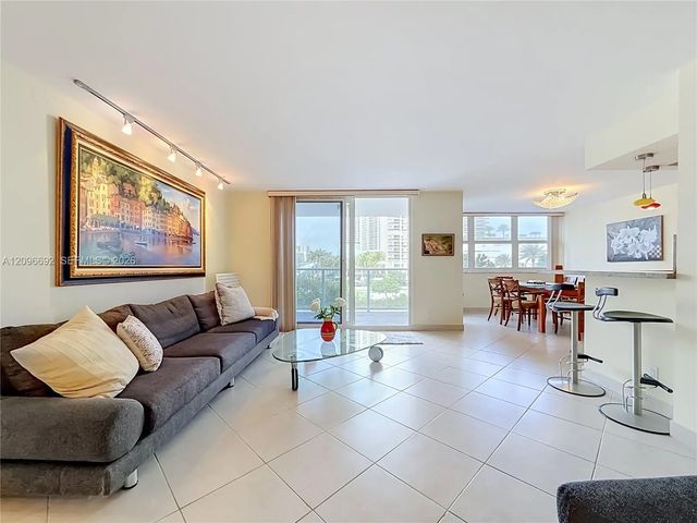 5 of 42 - 1880 S Ocean Drive #304, Hallandale Beach, FL