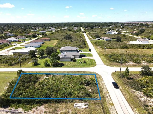 5 of 5 - 2719 70th W, , FL