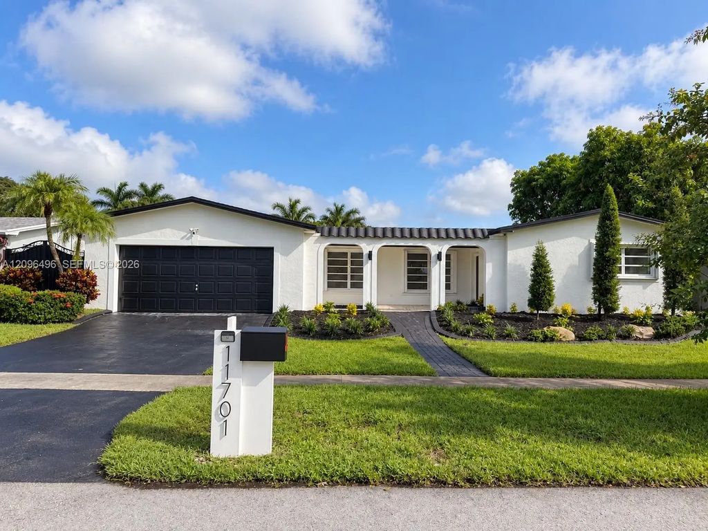 11701 Nw 14th Street, Pembroke Pines
